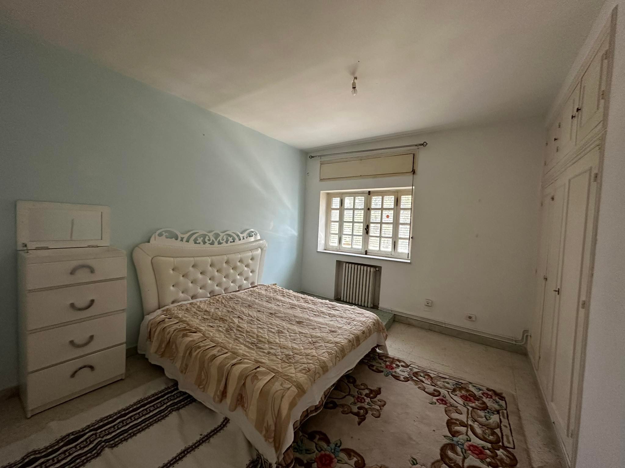 Ariana Ville El Menzah 7 Location Appart. 4 pices Etage de villa s3 meubl  menzah 7