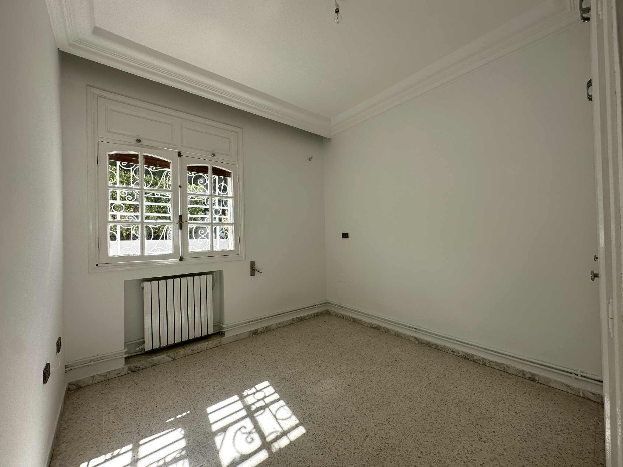 Ariana Ville Cite Ennasr 2 Location Appart. 3 pices Appartement s2  ennasr 2