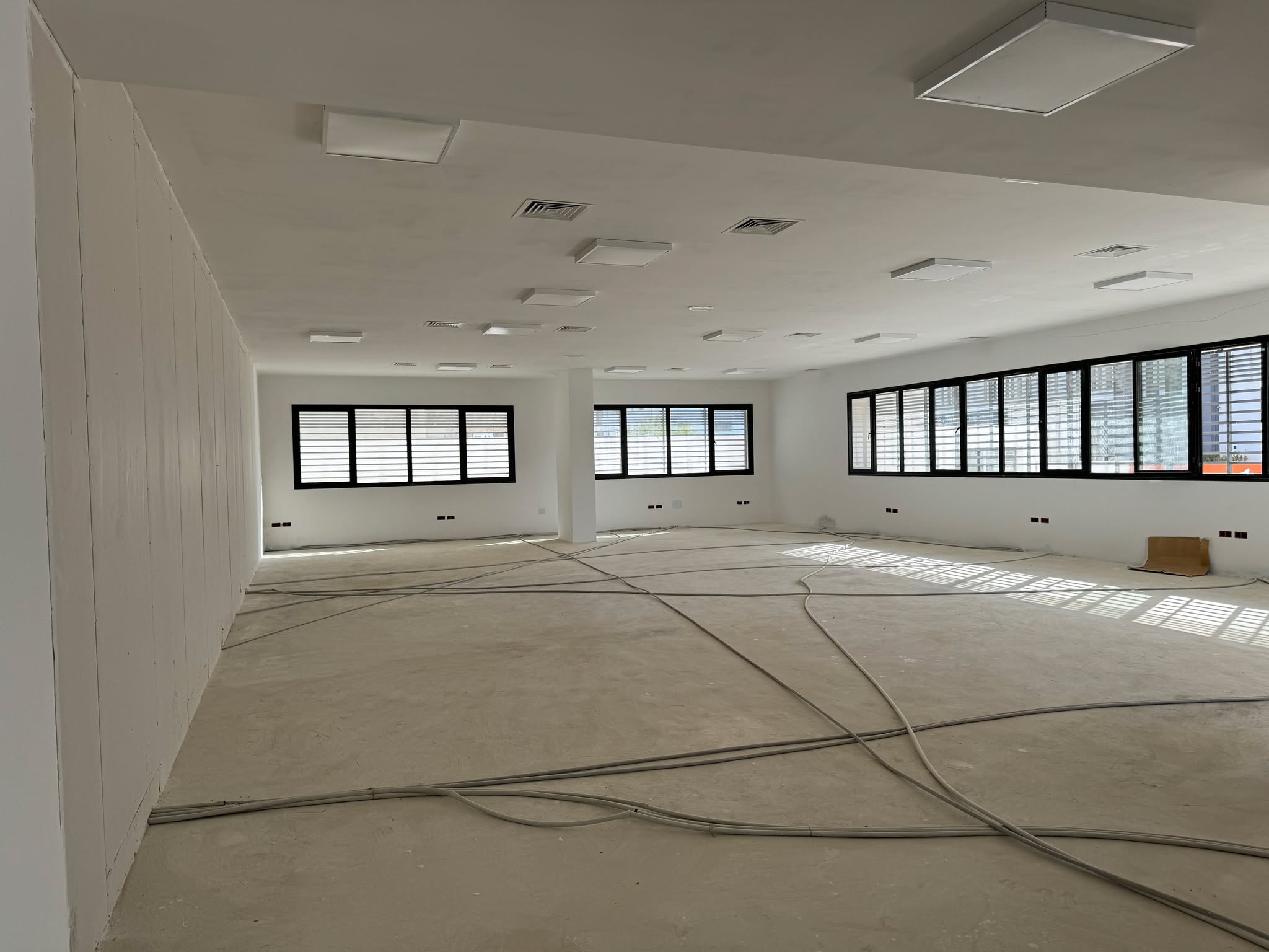 El Kram Le Kram Bureaux & Commerces Bureau Immeuble bureautique neuf 4800 m2 au lac 3 kram