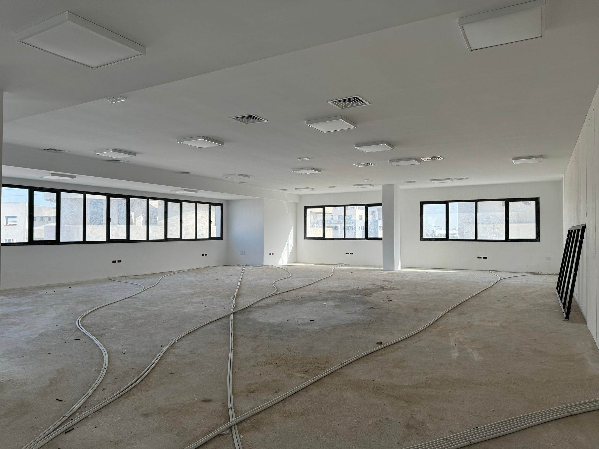 El Kram Le Kram Bureaux & Commerces Bureau Immeuble bureautique neuf 4800 m2 au lac 3 kram