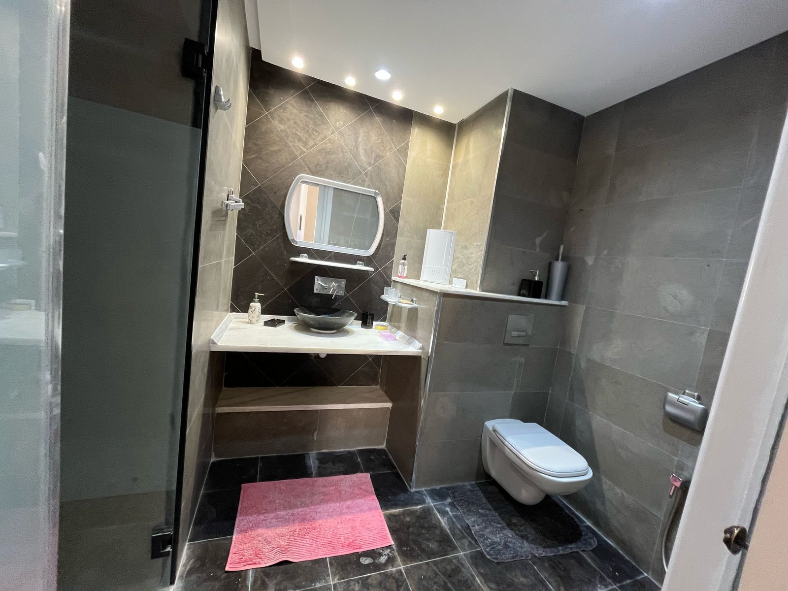 La Marsa Berge Du Lac Location Appart. 3 pices Appartement s2 vide au lac 1