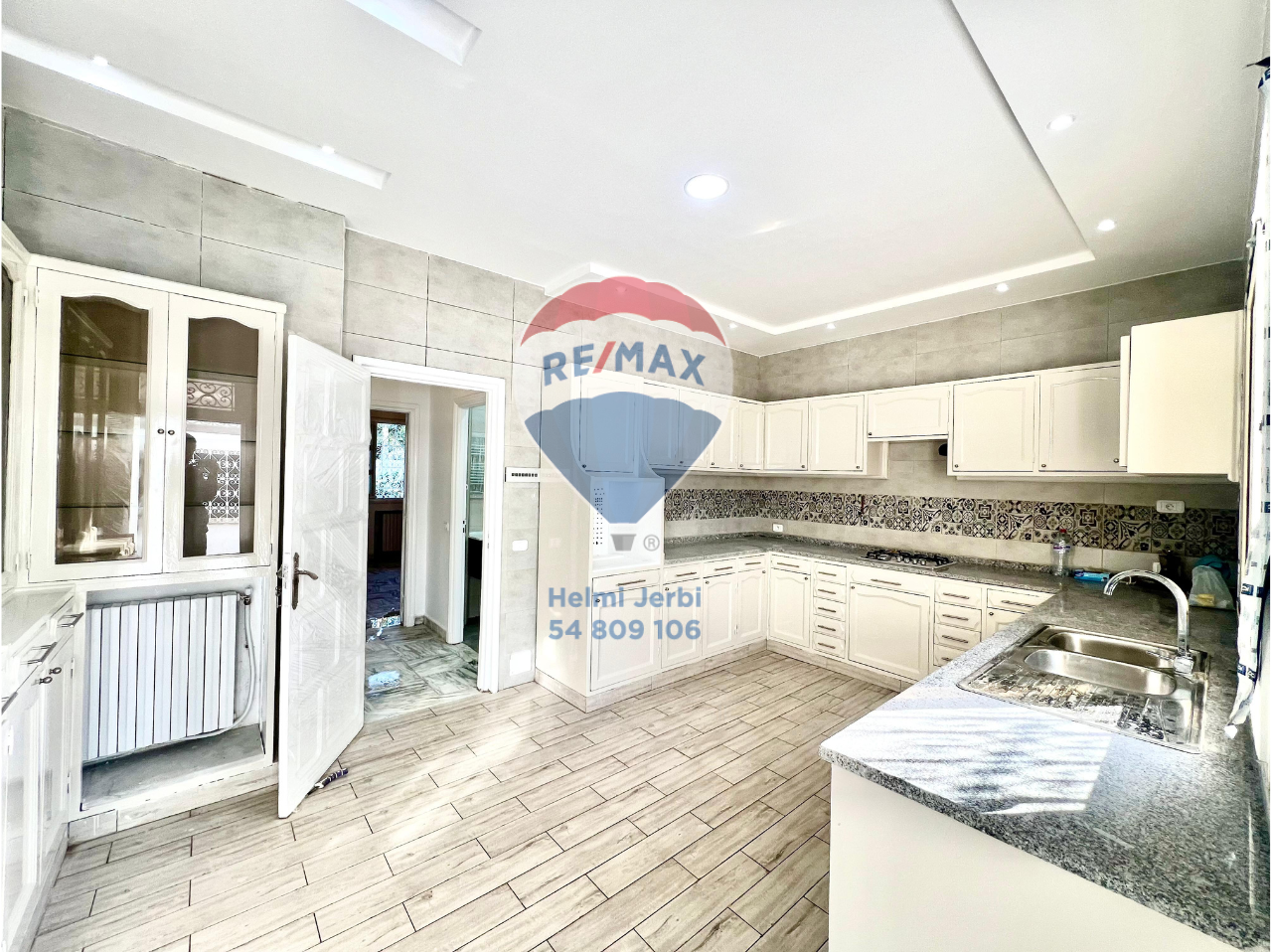 El Menzah Mutuelle Ville Location Maisons Villa  usage bureautique ou rsidentiel
