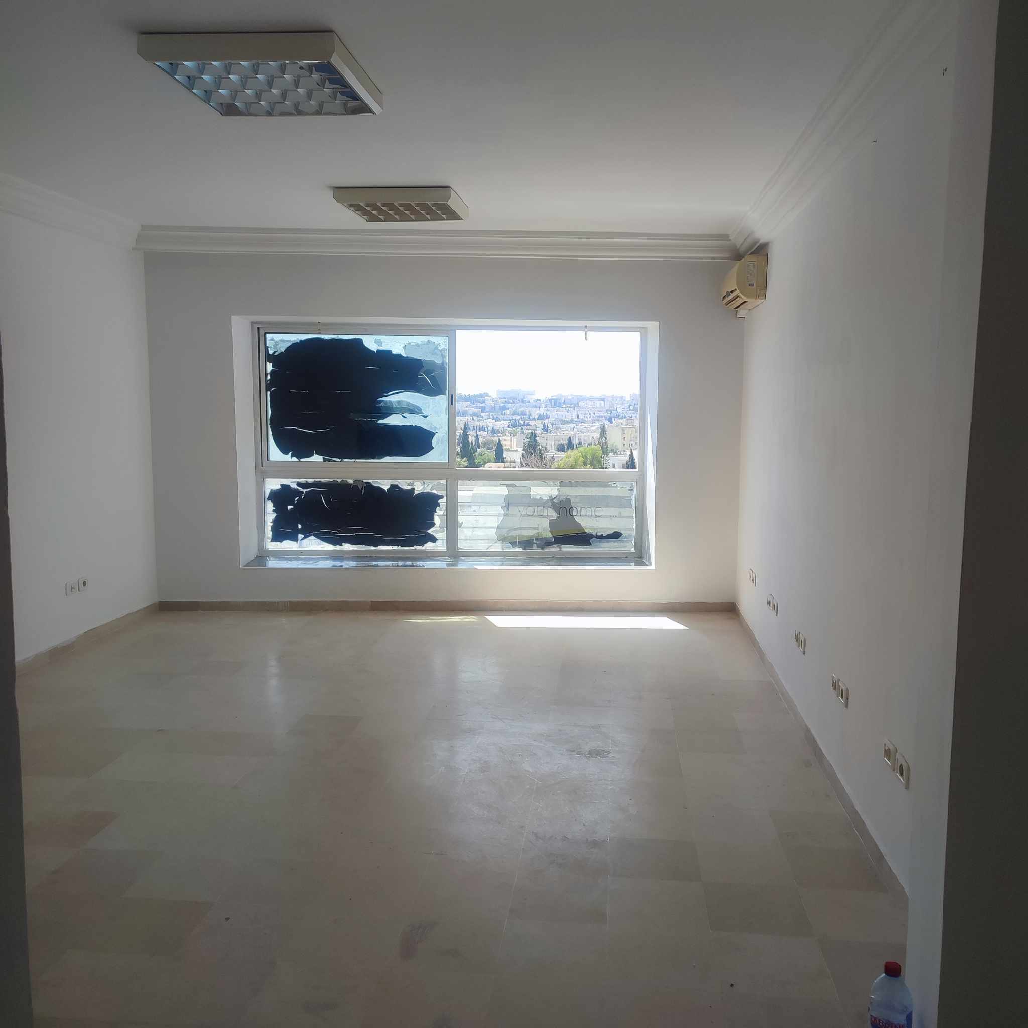 Ariana Ville Cite Ennasr 2 Location Appart. 2 pices Bureau d'une pice