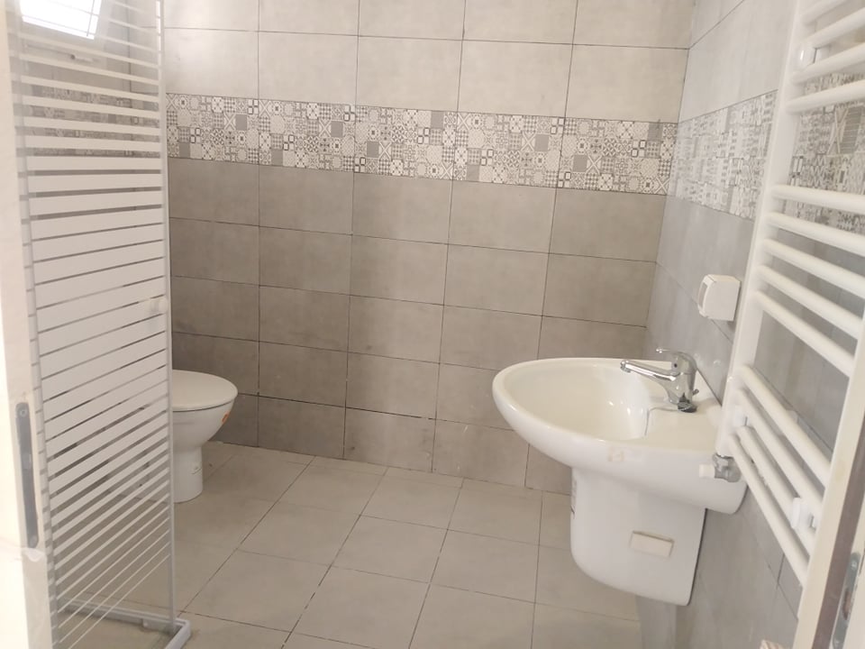 Raoued Cite Ennour Jaafar Location Appart. 3 pices Rdc splus2  nour jaafer