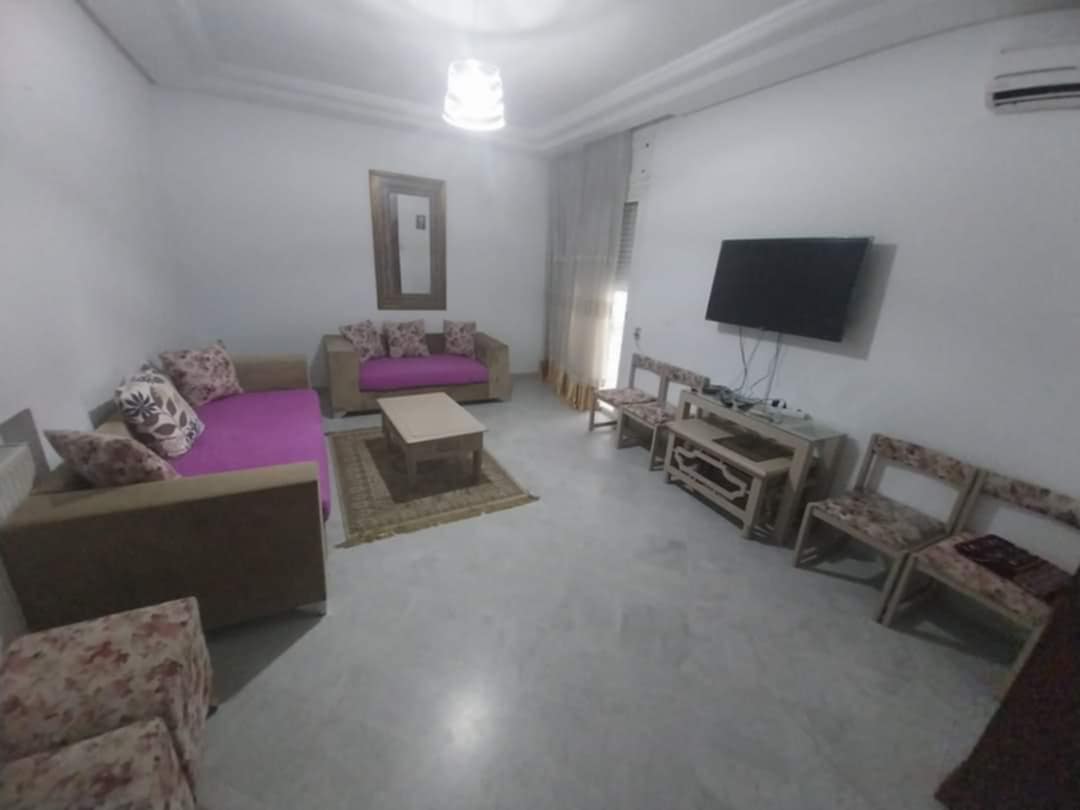 Ariana Ville Cite Ennasr 1 Location Appart. 3 pices Splus2 avev jardin  ennassr 1