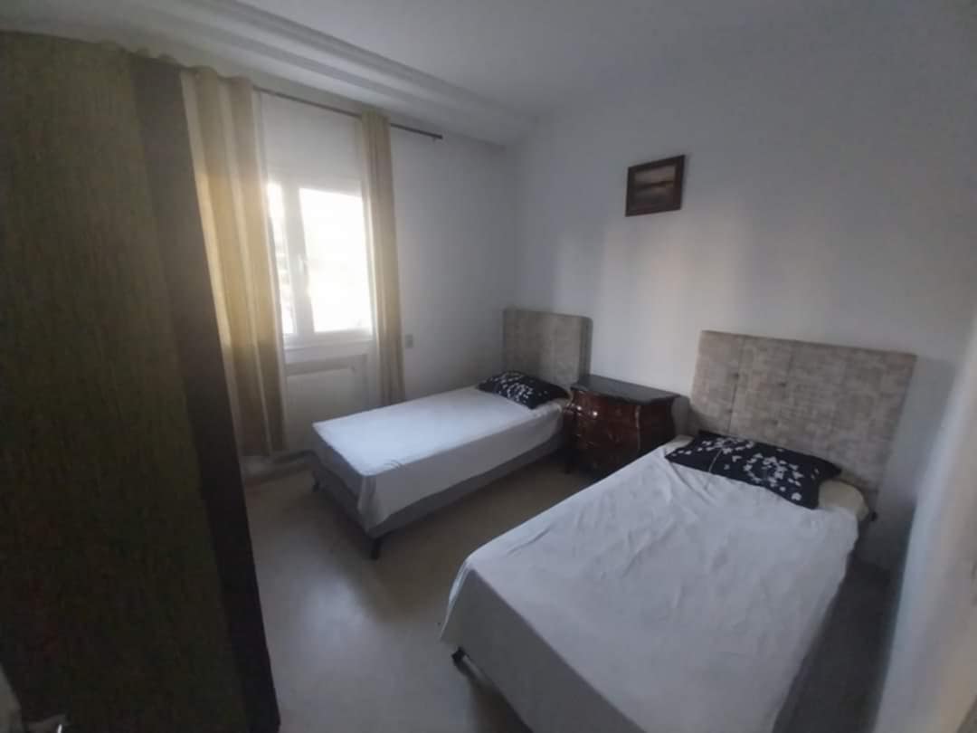 Ariana Ville Cite Ennasr 1 Location Appart. 3 pices Splus2 avev jardin  ennassr 1