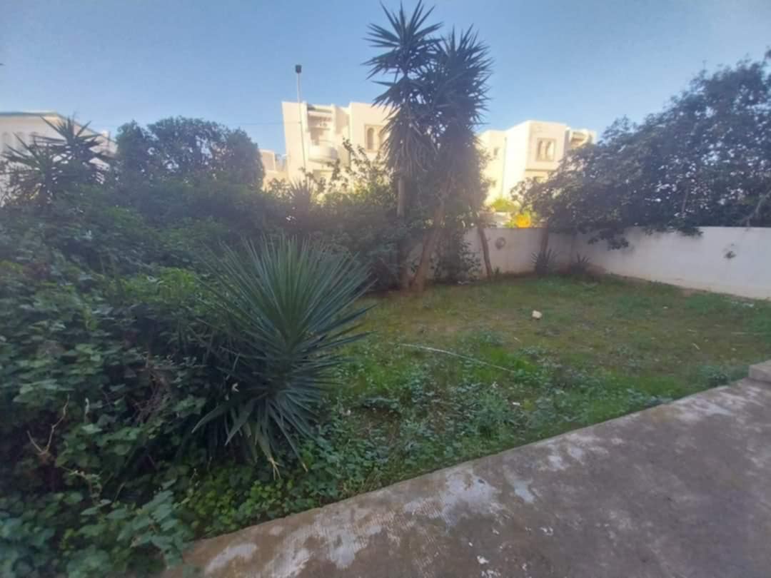 Ariana Ville Cite Ennasr 1 Location Appart. 3 pices Splus2 avev jardin  ennassr 1