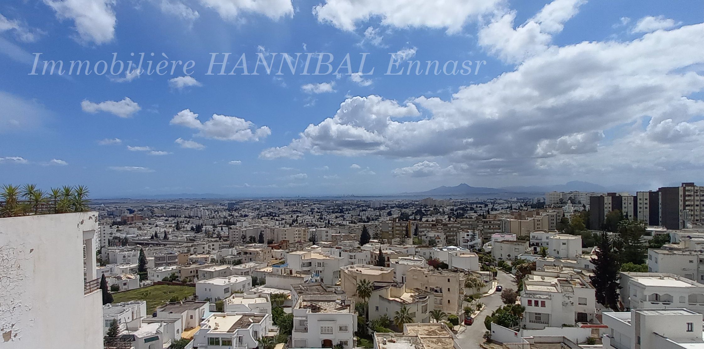 Ariana Ville Cite Ennasr 2 Location Appart. 4 pices Bel appartement