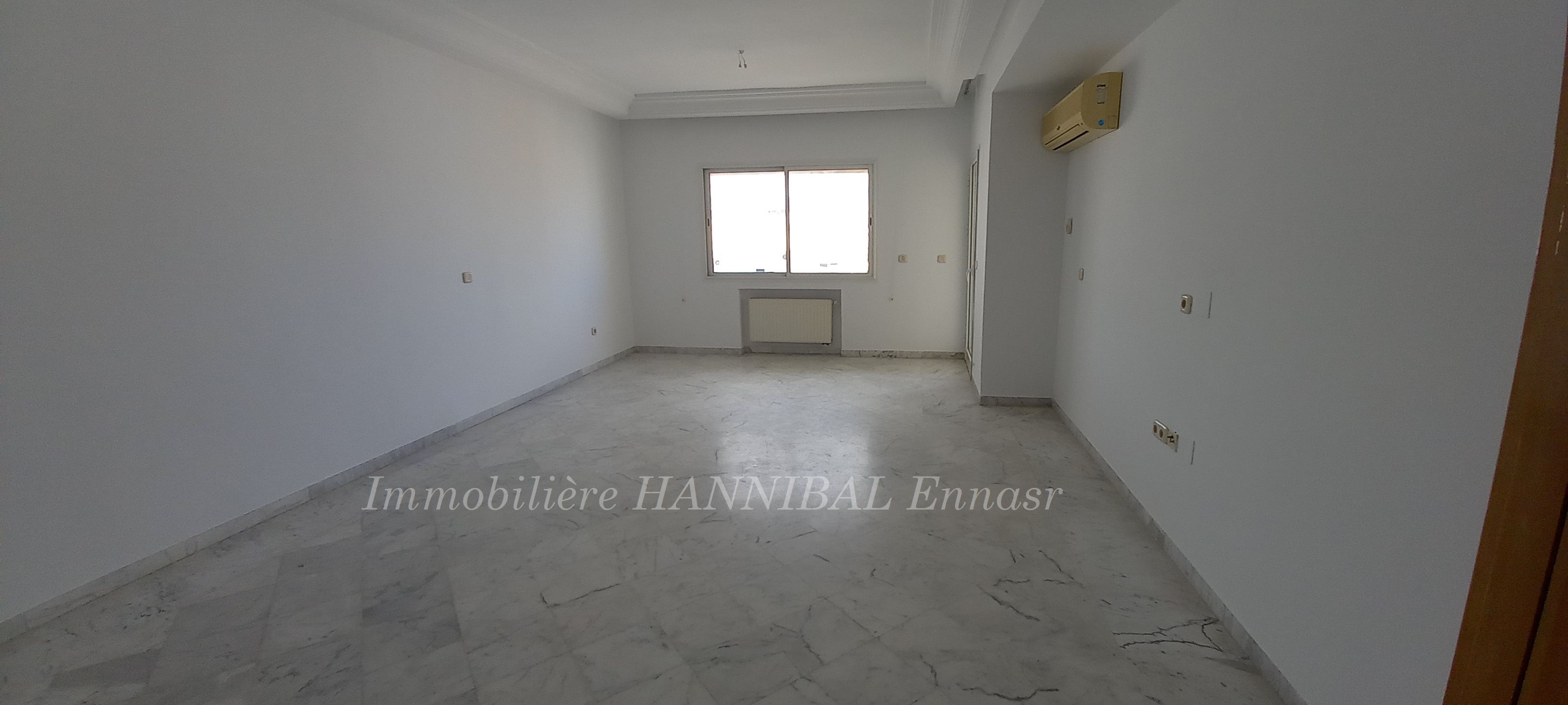 Ariana Ville Cite Ennasr 2 Location Appart. 4 pices Bel appartement