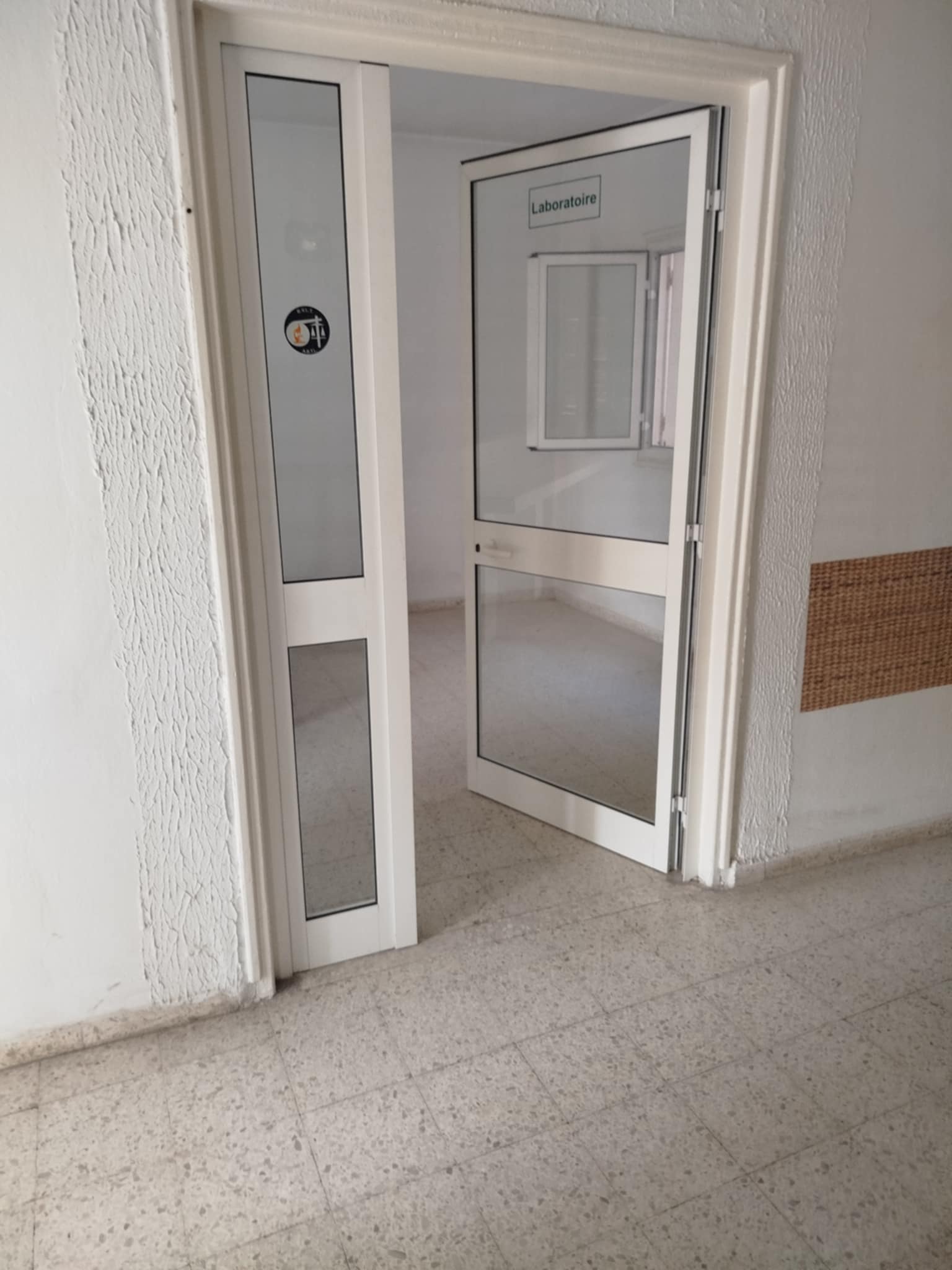 Ariana Ville Ariana Location Appart. 4 pices Quadruplex utilisation commerciale