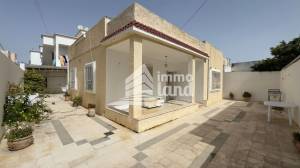 Raoued Cite El Ghazala 1 Vente Maisons Villa plain pied  de 272m2 terrain