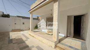 Raoued Cite El Ghazala 1 Vente Maisons Villa plain pied  de 272m2 terrain