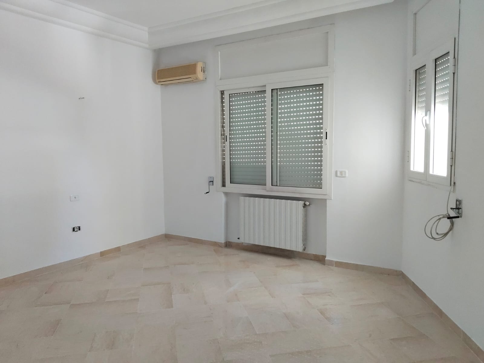 Ariana Ville Cite Ennasr 1 Location Maisons Loc villa ennasr1 prs clinique