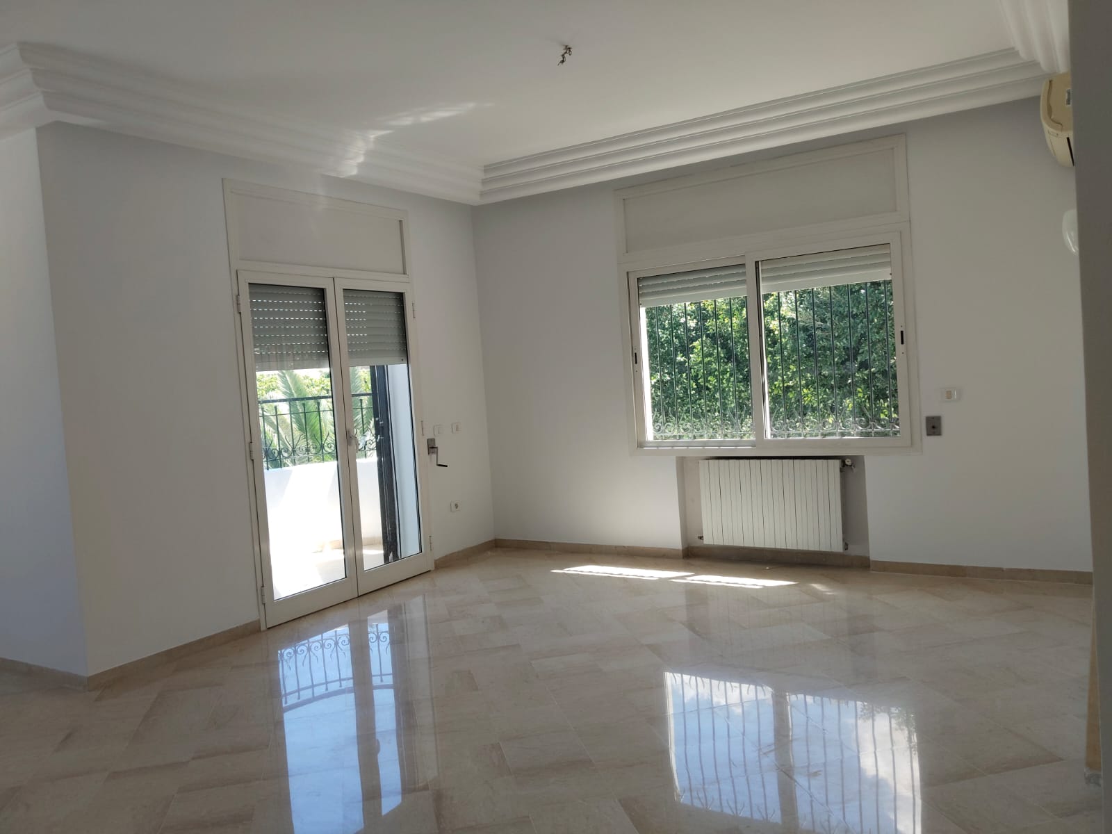 Ariana Ville Cite Ennasr 1 Location Maisons Loc villa ennasr1 prs clinique