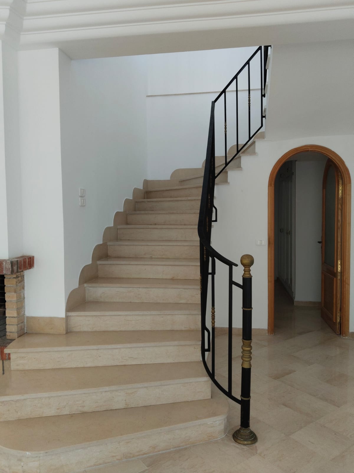 Ariana Ville Cite Ennasr 1 Location Maisons Loc villa ennasr1 prs clinique