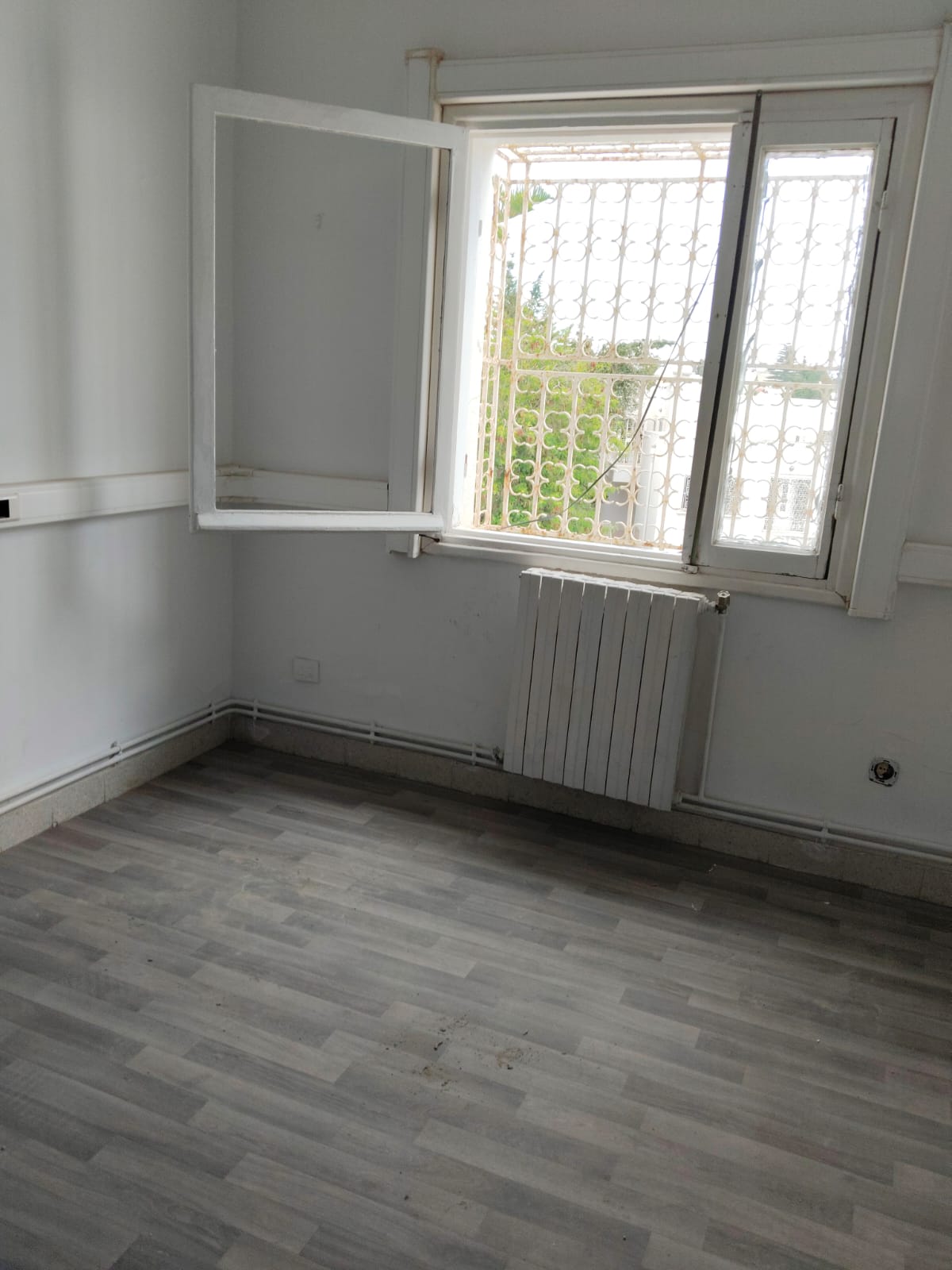 Ariana Ville El Menzah 6 Location Duplex Menzah6 uv4 loc dup usage bur