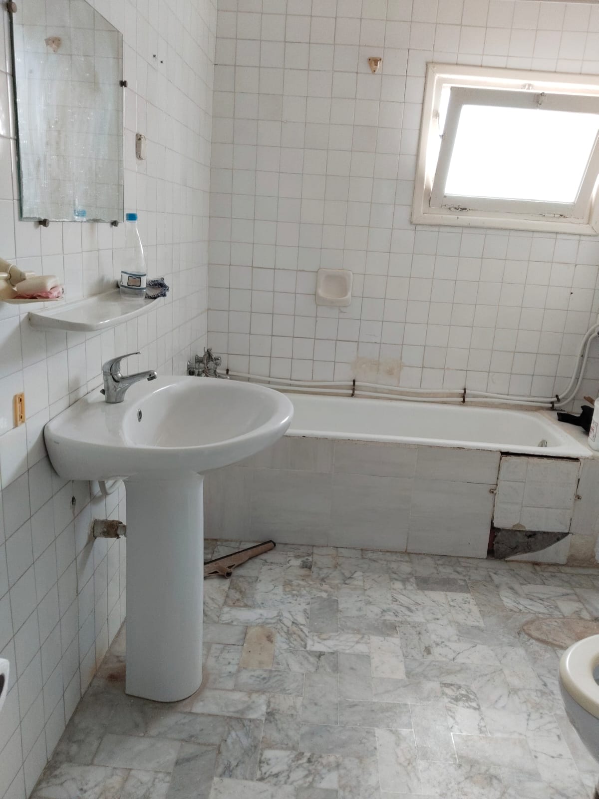 Ariana Ville El Menzah 6 Location Duplex Menzah6 uv4 loc dup usage bur