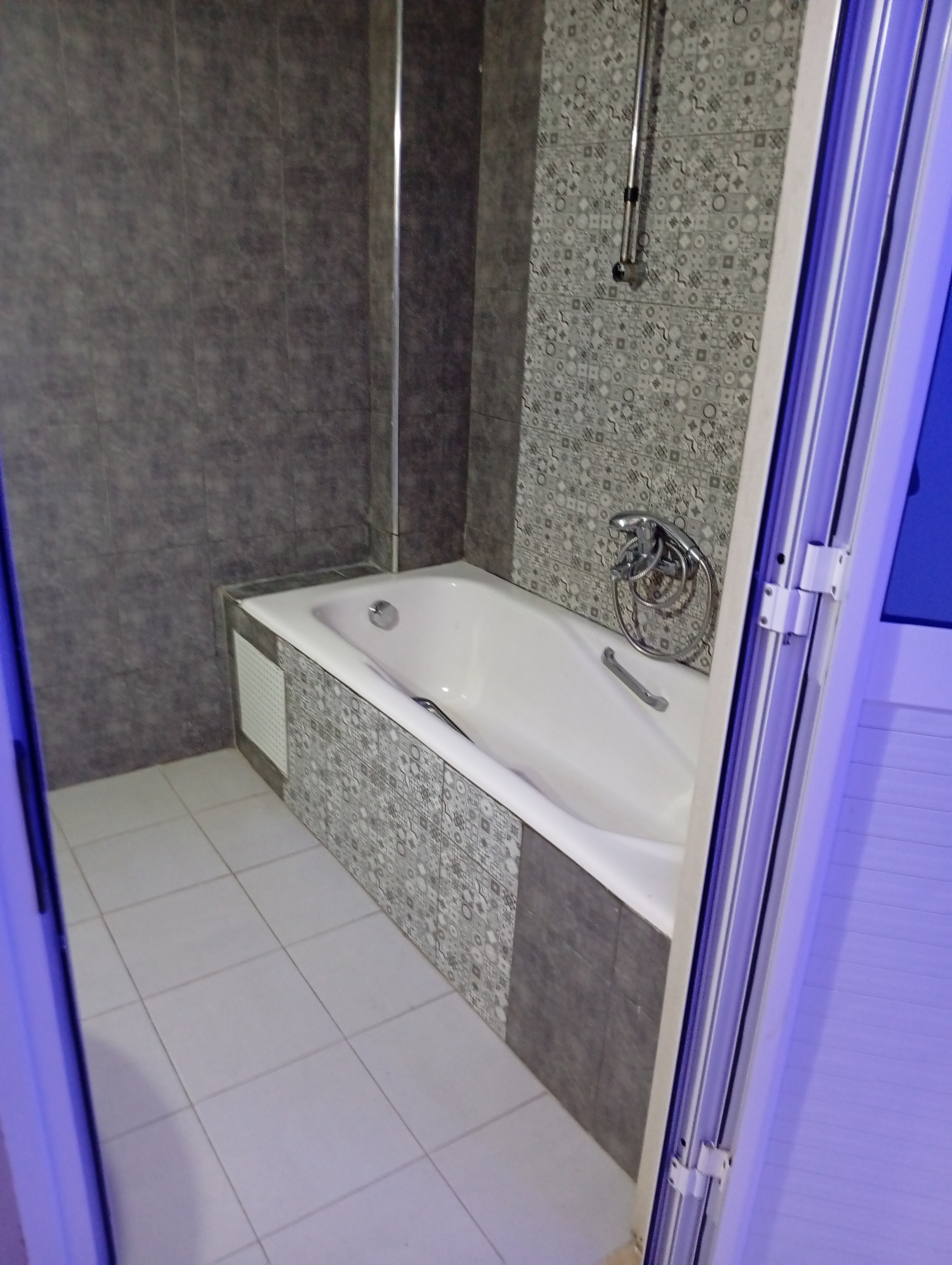 Ain Zaghouan Ain Zaghouan Location Appart. 3 pices Appartement s3 ct hpital mongi slim