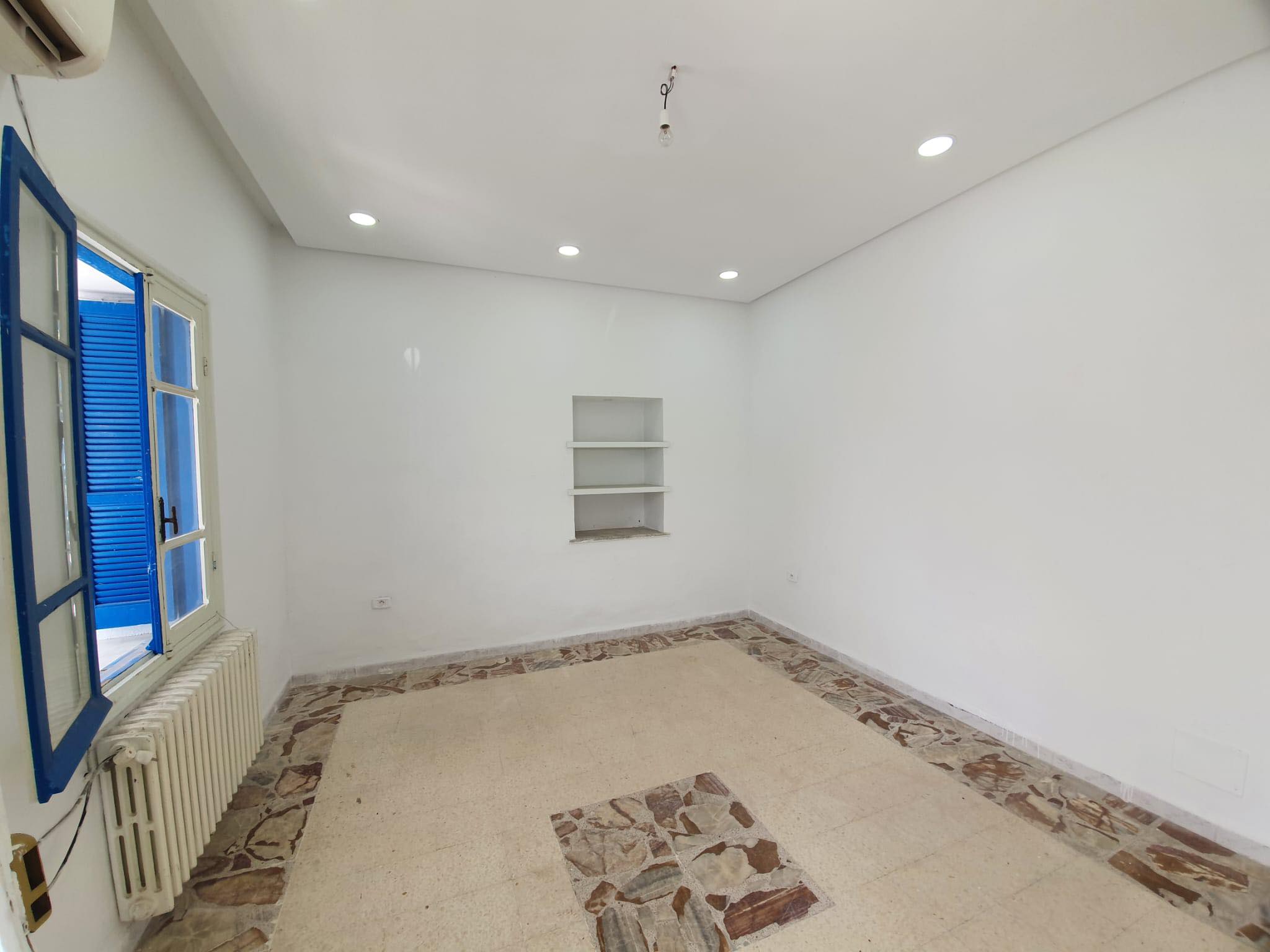 La Marsa Marsa Ennassim Location Appart. 1 pice Spacieux bureau