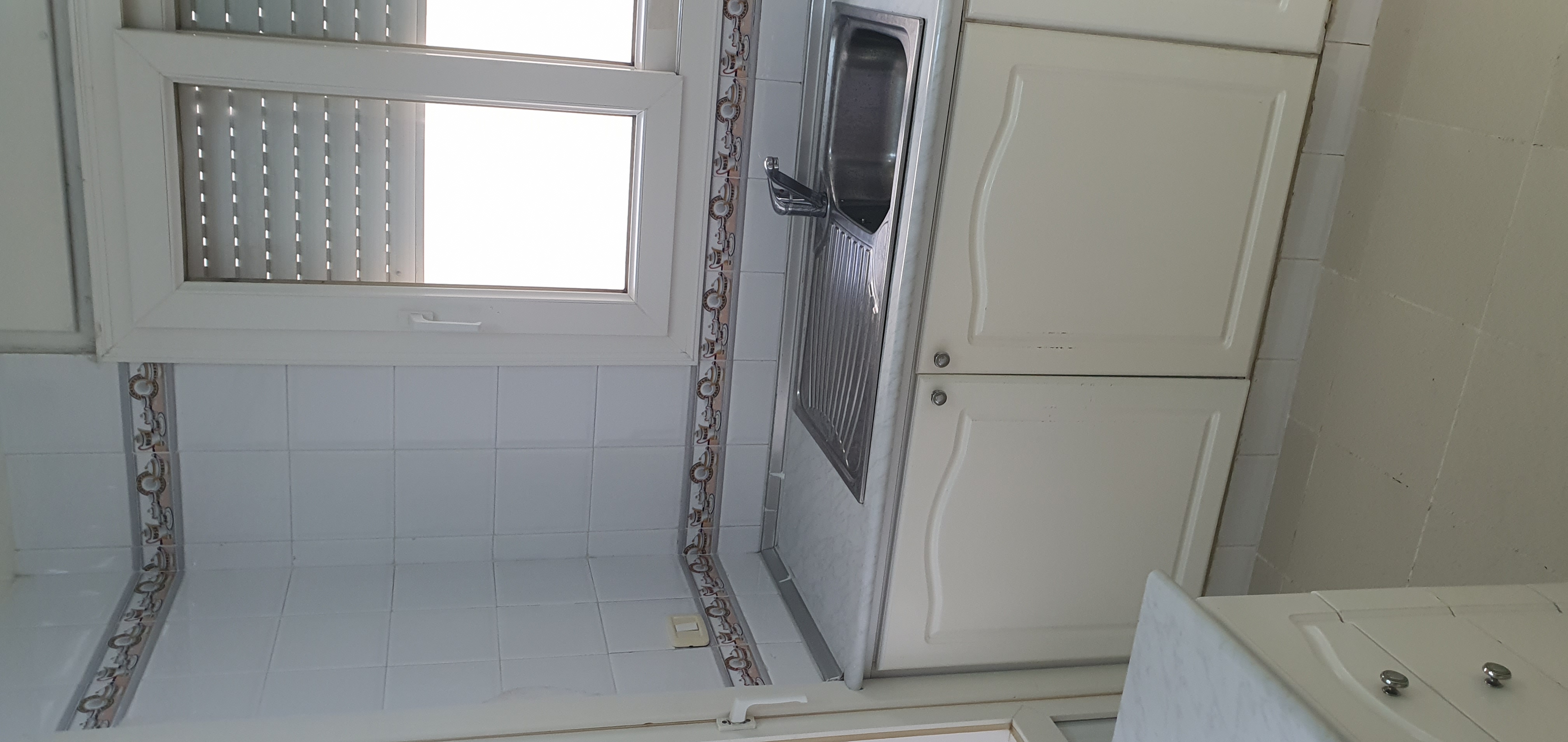 El Menzah El Menzah 9 Location Appart. 3 pices Appartement s2  menzah9b