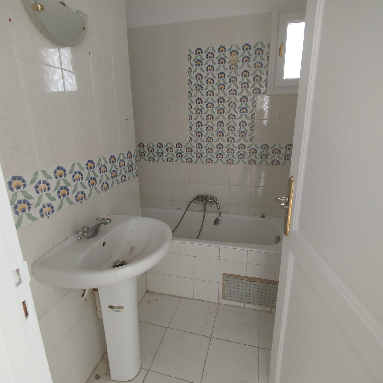 Mnihla Cite Ennasr Location Appart. 3 pices Joli appartement s2  ennasr2