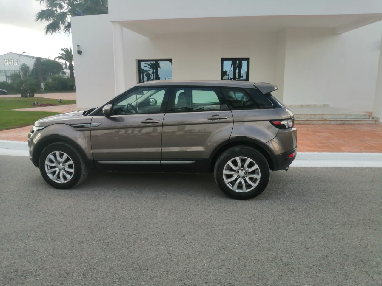 Ben Arous Ben Arous Land-Rover Range Belle voiture