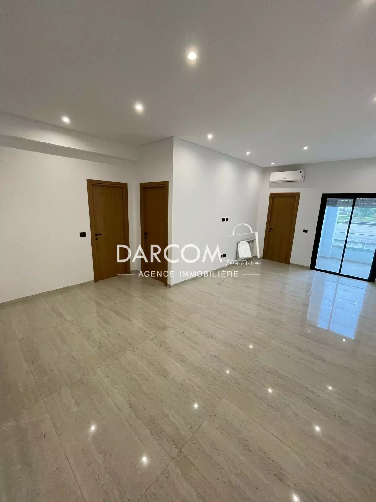 La Soukra Chotrana 1 Location Appart. 2 pices S1 vide et neuf soukra
