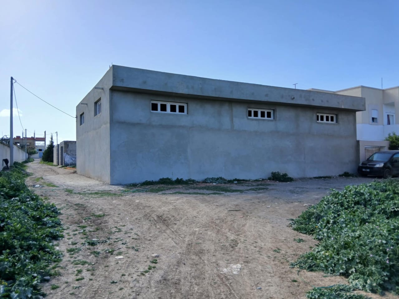 Testour Esslouguia Location Surfaces Grand local a sluiguia