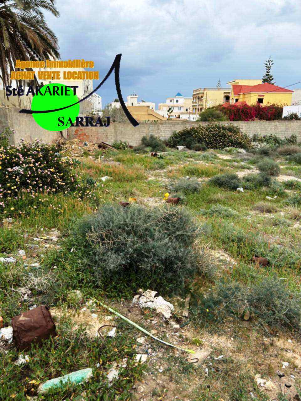 Akouda Chatt Meriem Terrain Terrain nu Terrain cltur 648m  150m de plage chatt mariem
