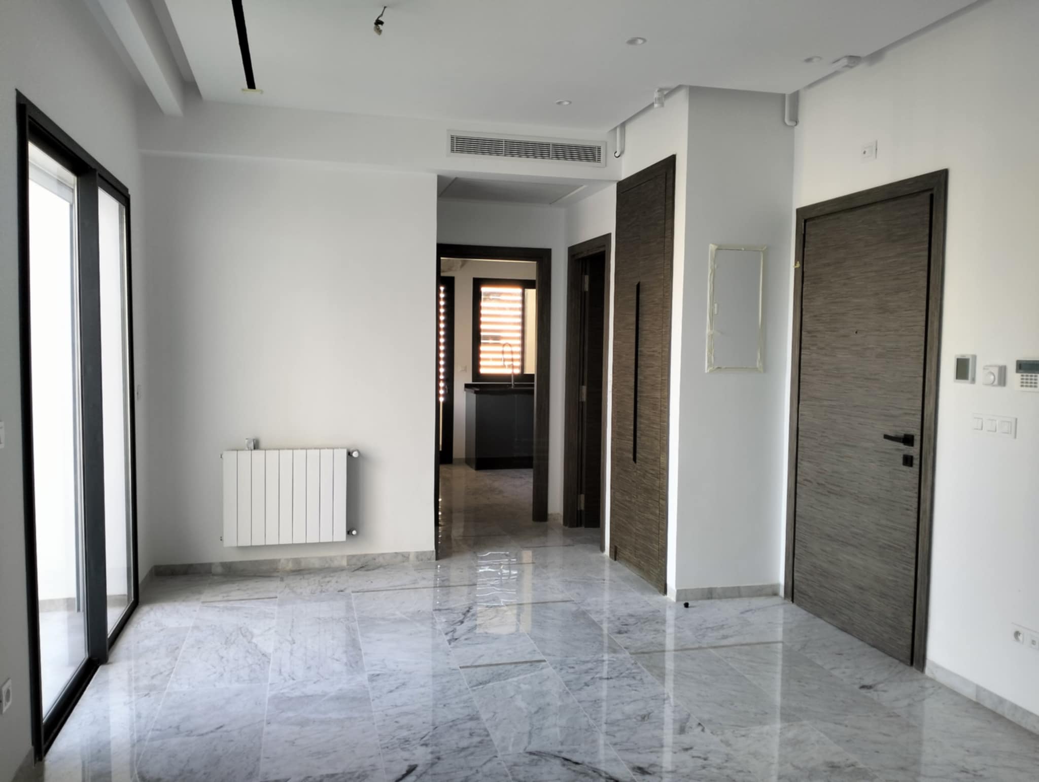 Ain Zaghouan Ain Zaghouan Location Appart. 3 pices Un appart s 2 jamais habit ain zaghouan nord