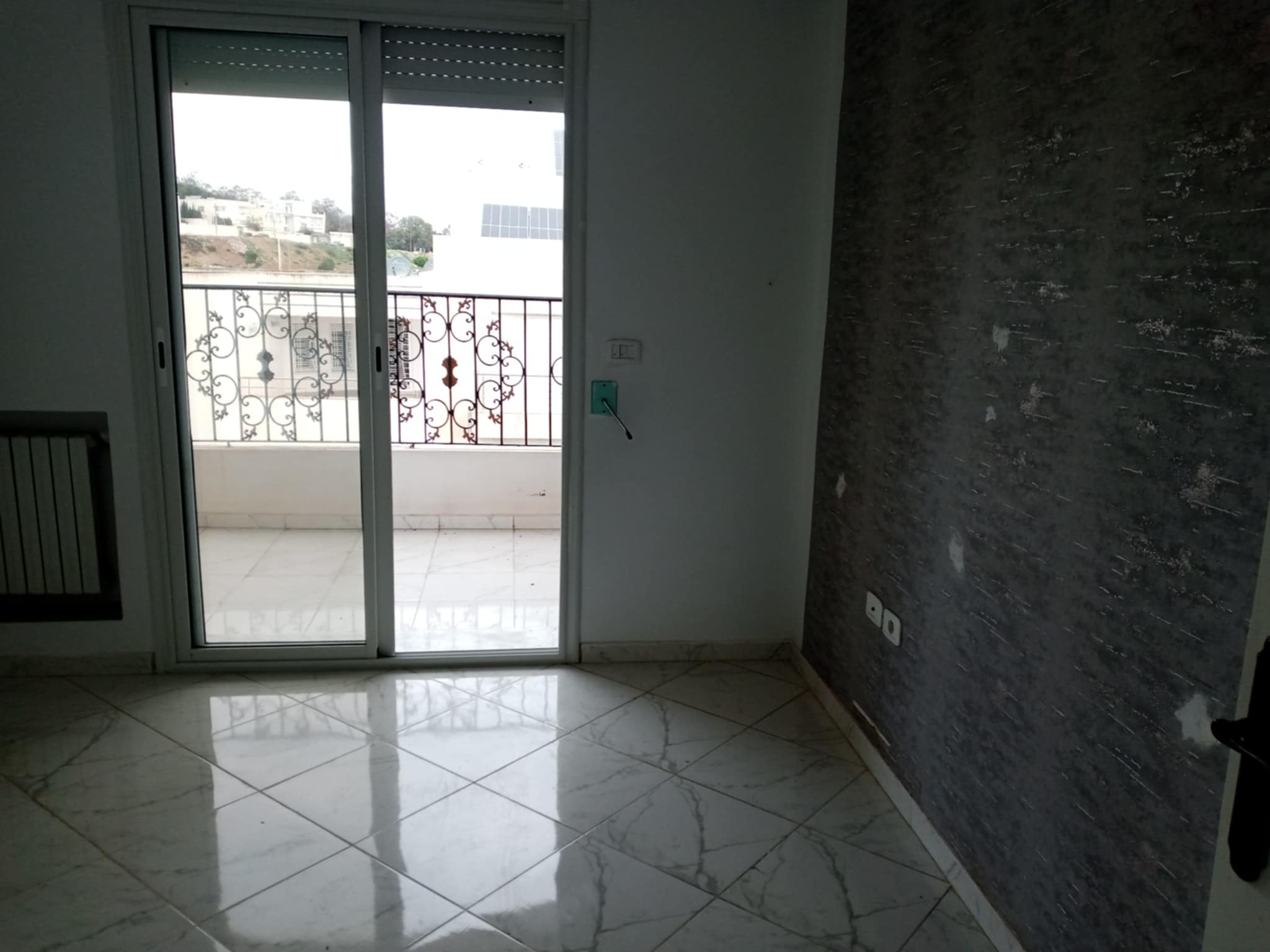 Ariana Ville Riadh Landlous Location Appart. 3 pices tage d'une villa s 3 riadh landalos