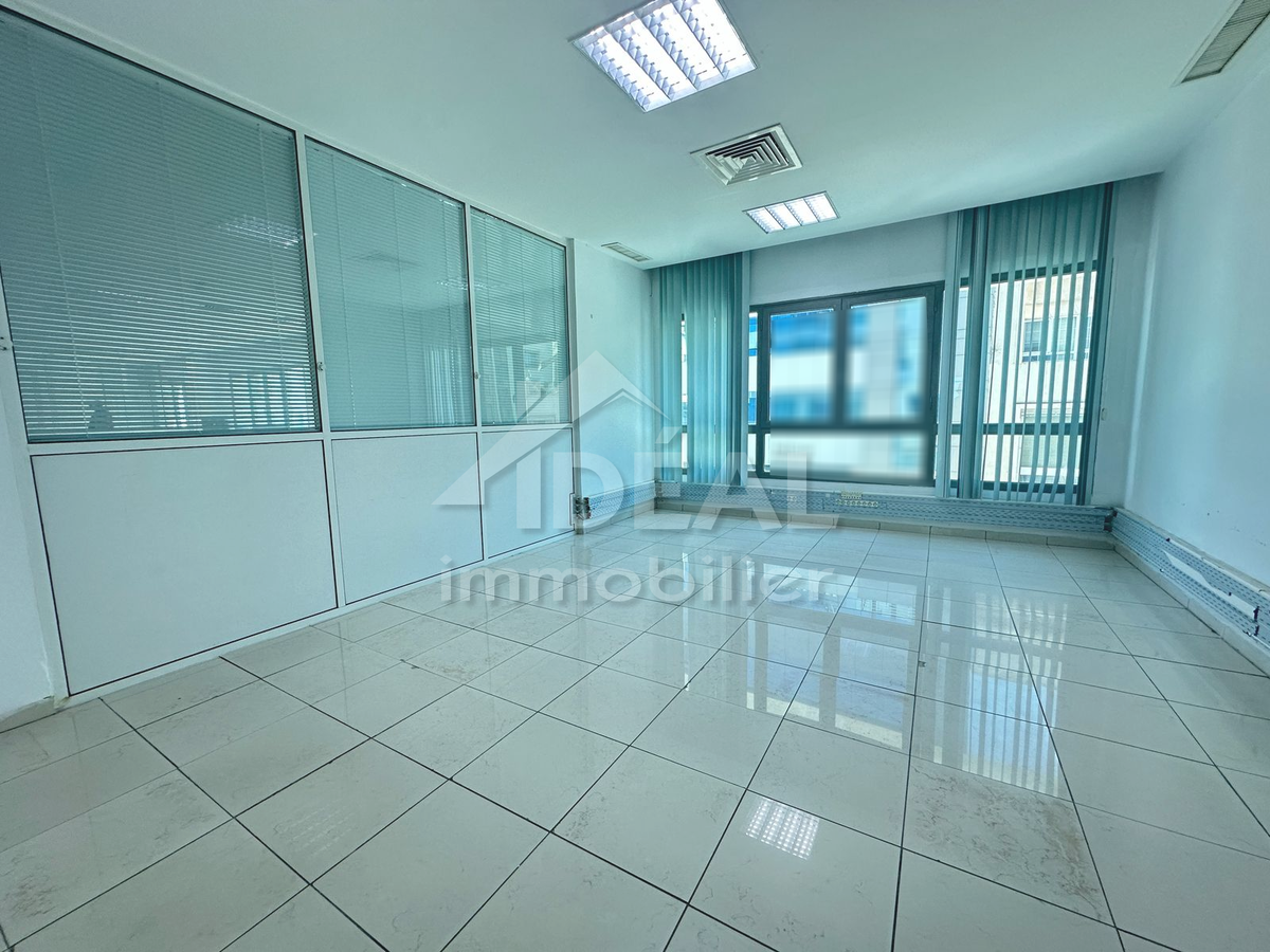 La Marsa Berge Du Lac Bureaux & Commerces Bureau Al bureau 350m2 lac1