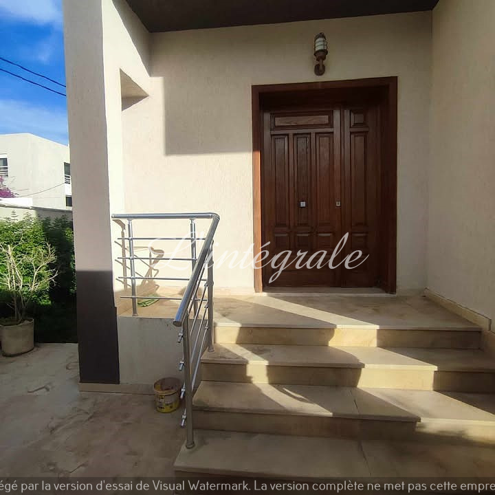 El Menzah El Menzah 1 Location Maisons Villa s4 de haut standing