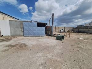 El Mourouj Cite El Mourouj 3 Bis Location Appart. 1 pice A  un dpt atelier garage 300m2 ref468a