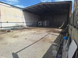 El Mourouj Cite El Mourouj 3 Bis Location Appart. 1 pice A  un dpt atelier garage 300m2 ref468a
