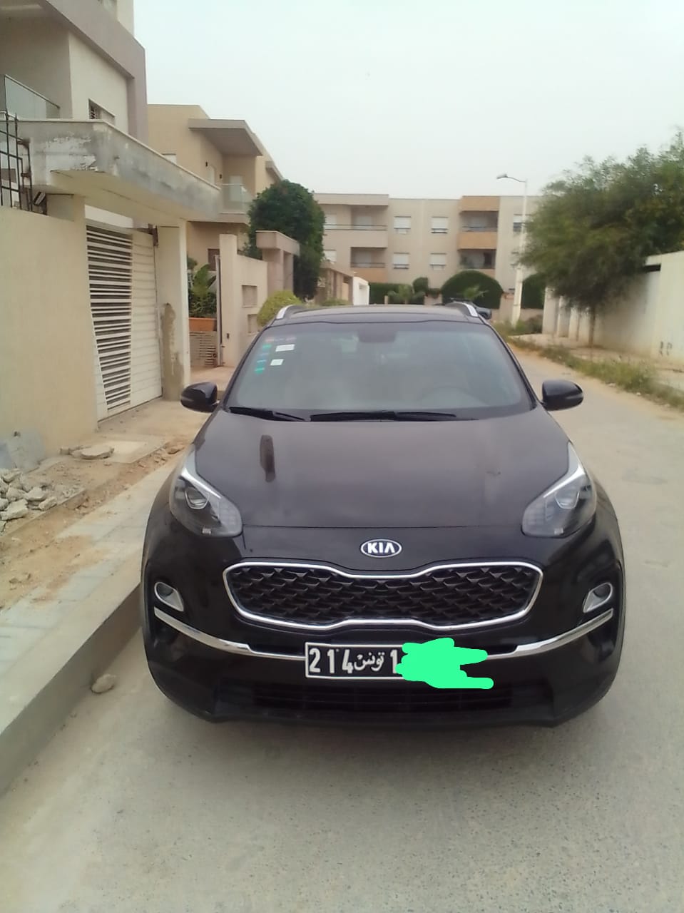 La Soukra Aeroport Tunis Carthage Kia Sportage.4x2 Voiture pour femme