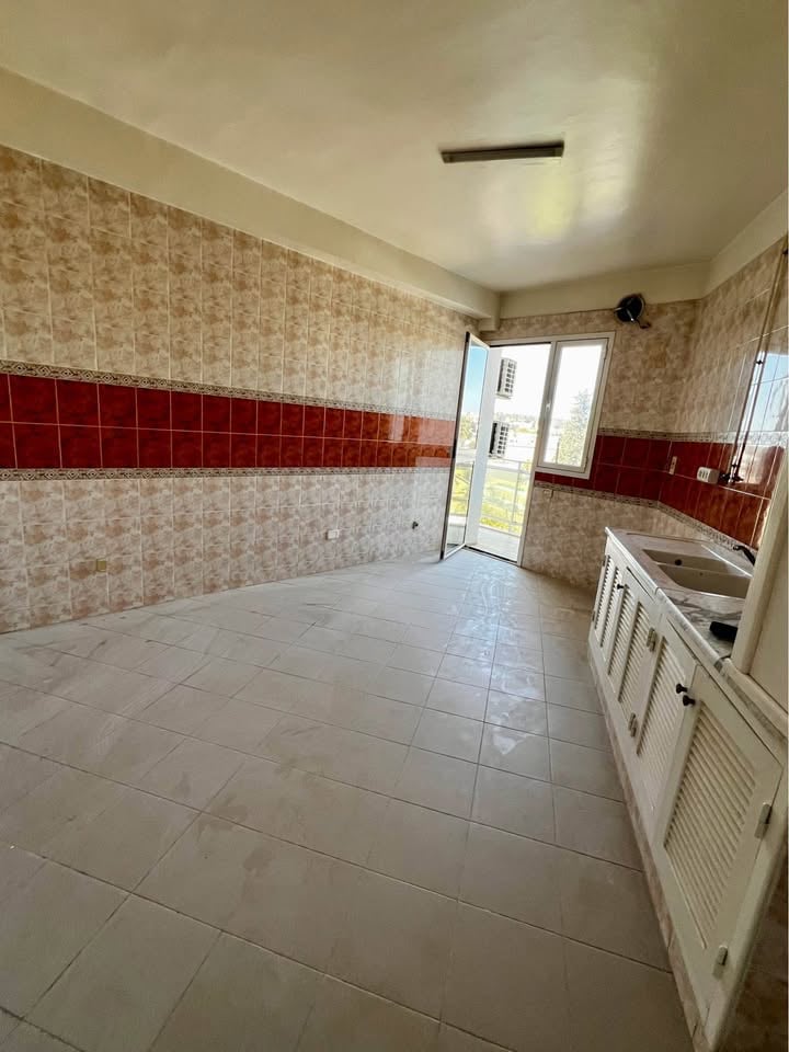 Cite El Khadra Cite El Khadra Location Appart. 4 pices Offre exclusive  alain savary