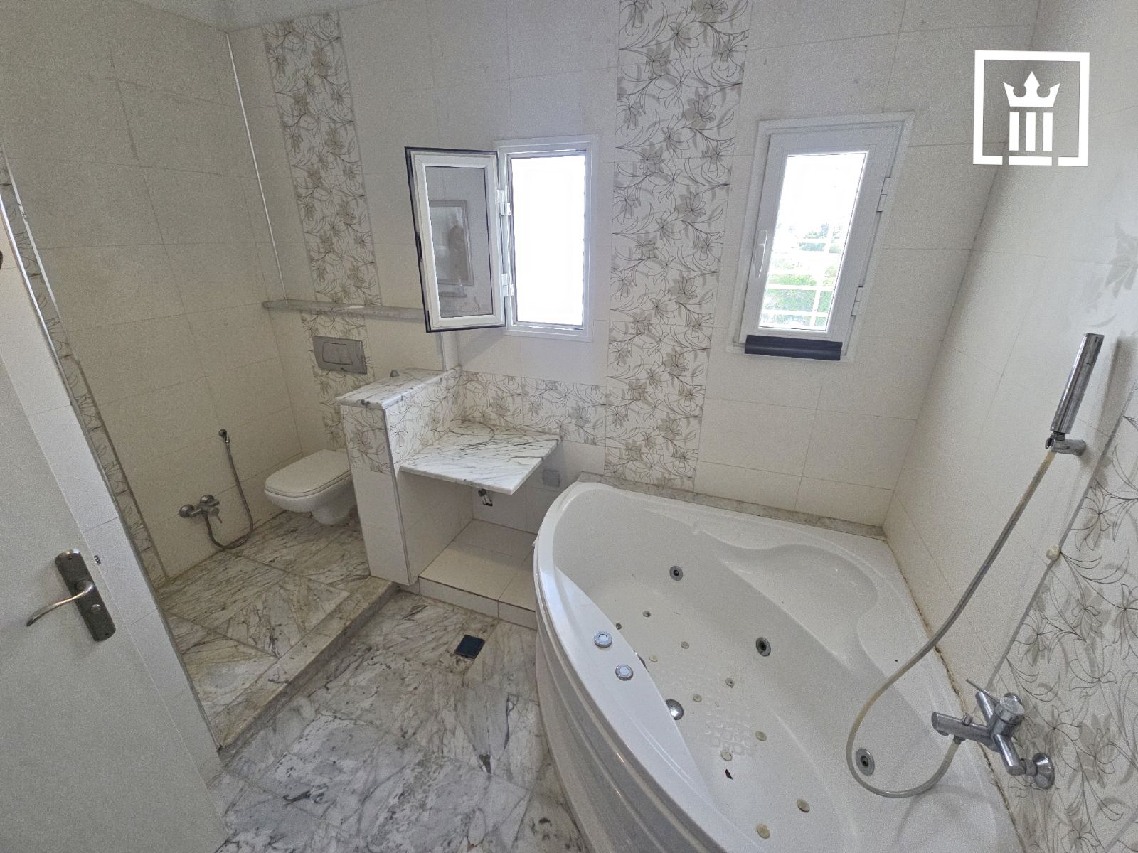 La Marsa Marsa Ennassim Location Appart. 3 pices Etage de villa a marsa les pins