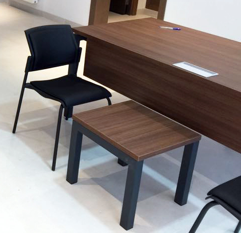 El Kram Le Kram Meubles de bureau Bureaux - Tables Bureau avec table basse et 2 chaises trs bon tat