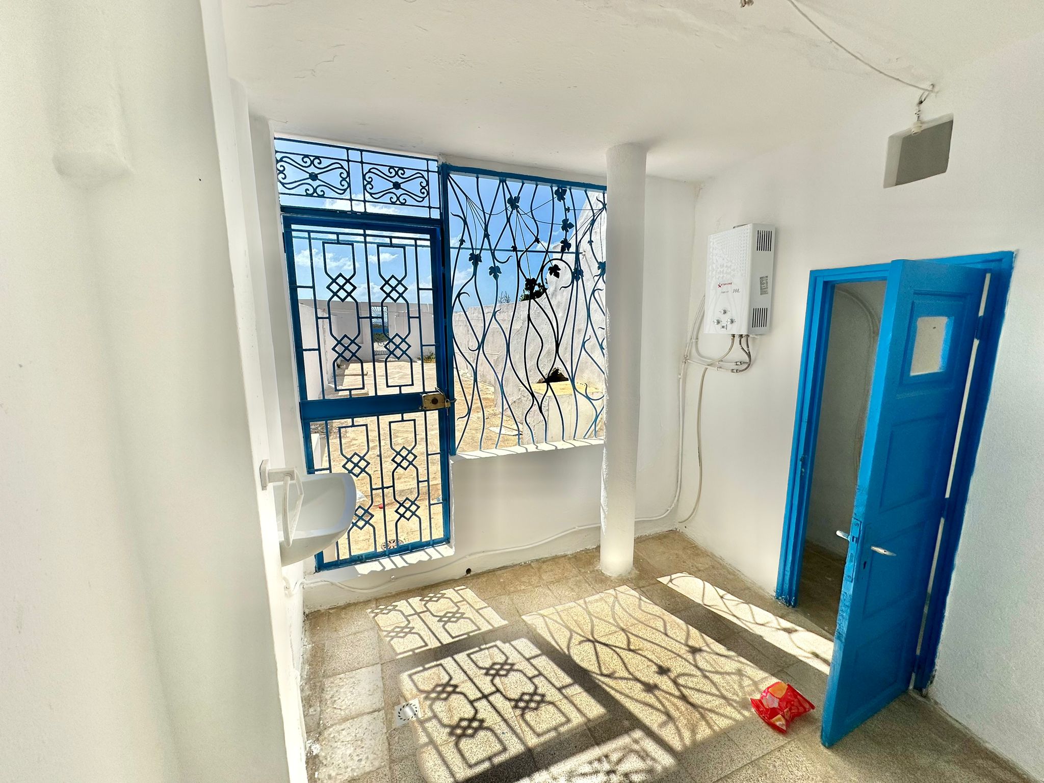 Menzel Temime Menzel Temime Location Appart. 2 pices Appartement rez de chausse pied dans l'eau