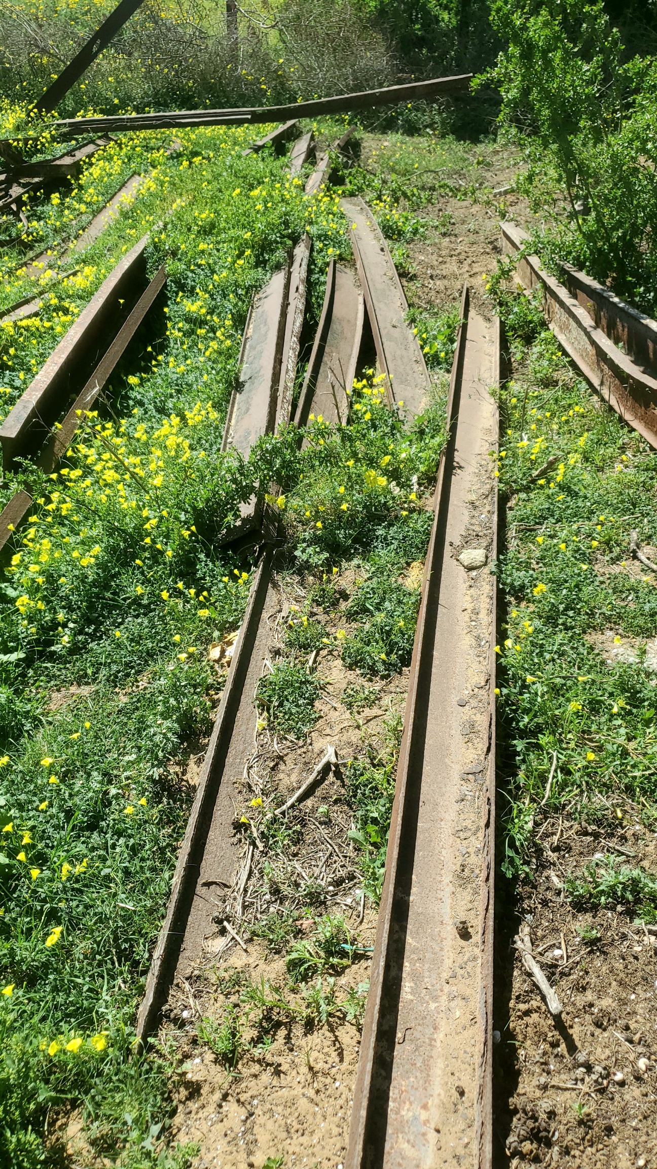 El Omrane El Omrane Autre Autre Railles mtalliques pour fonderie