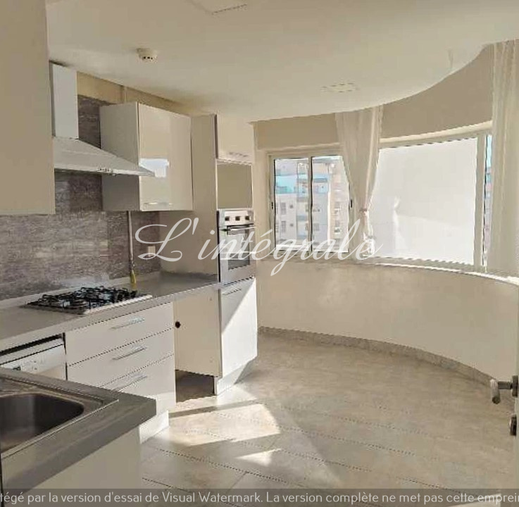 Ariana Ville Cite Ennasr 2 Location Appart. 3 pices S2 avec terrasse et 2 places de parking