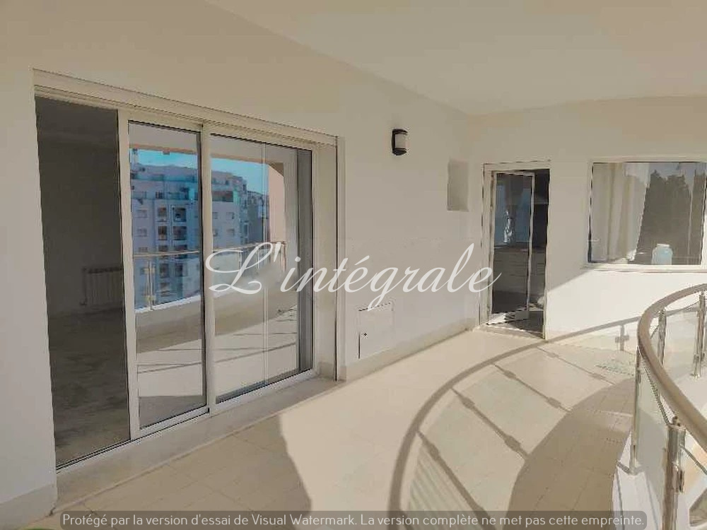 Ariana Ville Cite Ennasr 2 Location Appart. 3 pices S2 avec terrasse et 2 places de parking