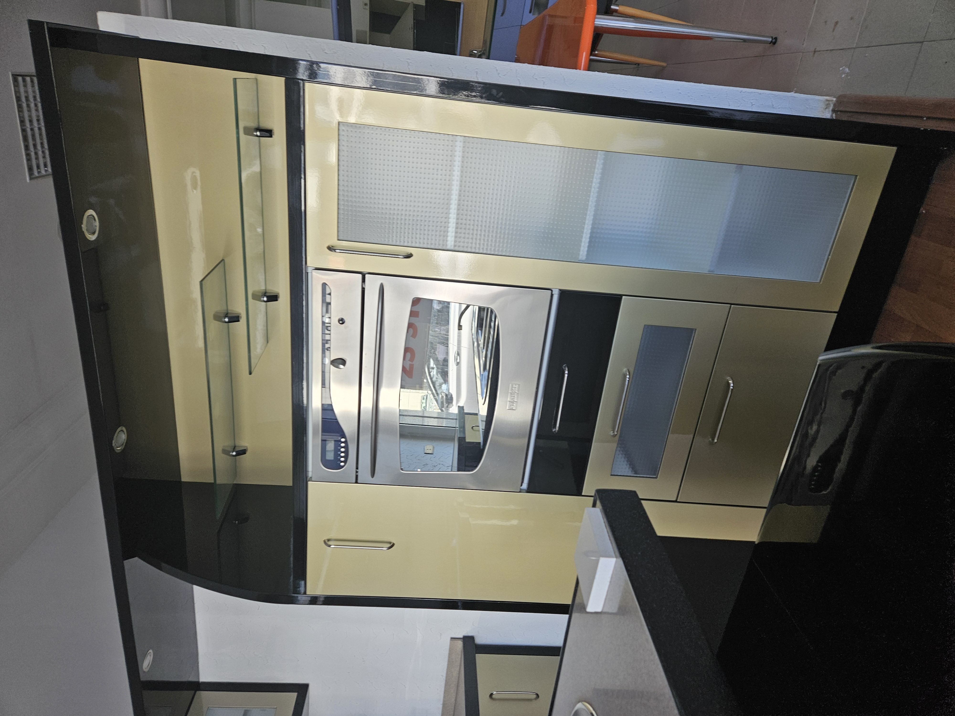 La Soukra La Soukra Meubles de cuisine et salle de bain Cuisines Equipes Belle cuisine  prix rduit