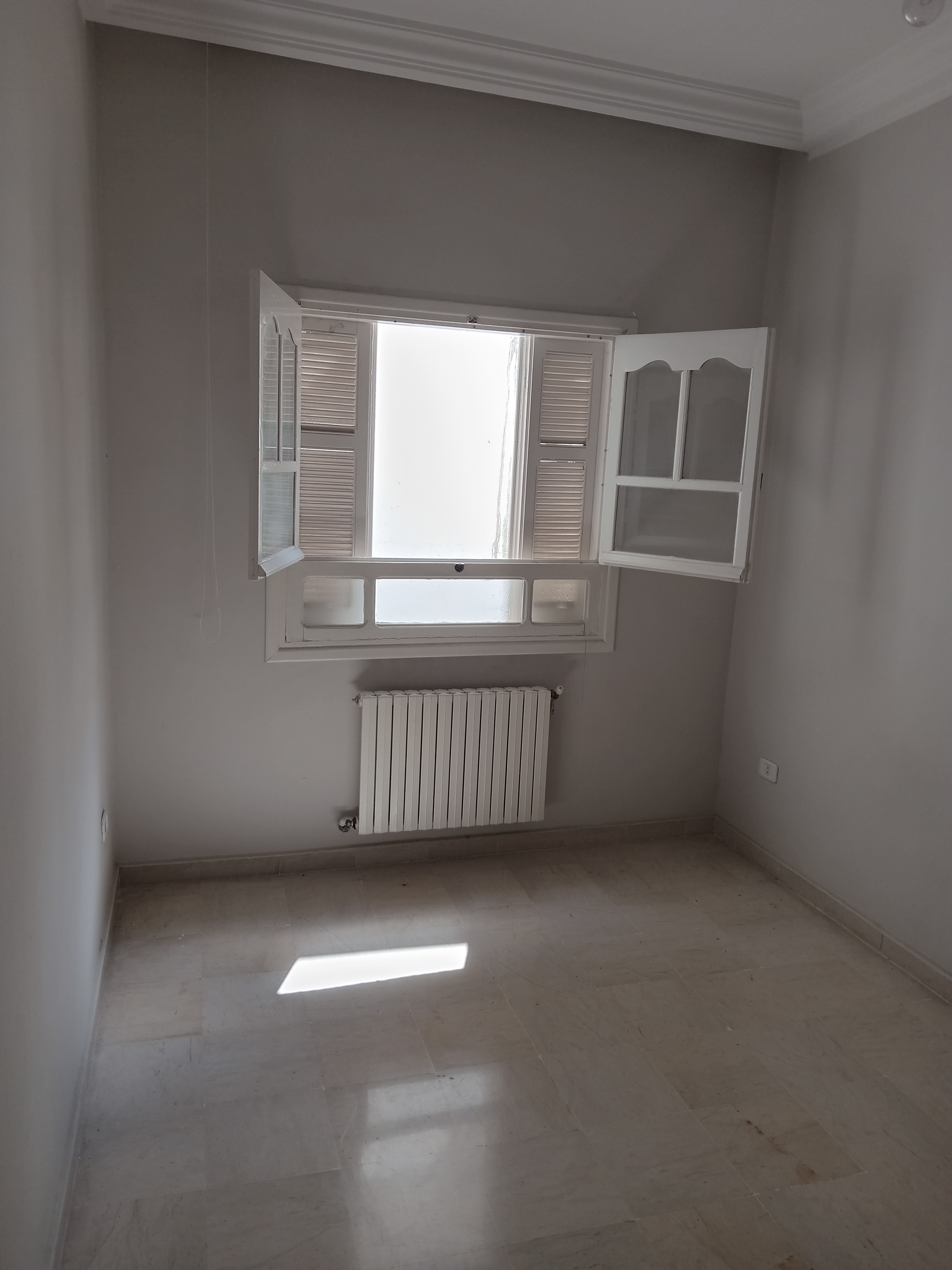 Cite El Khadra Cite El Khadra Partage Appart. 3 pices Partage un appartement avec filles