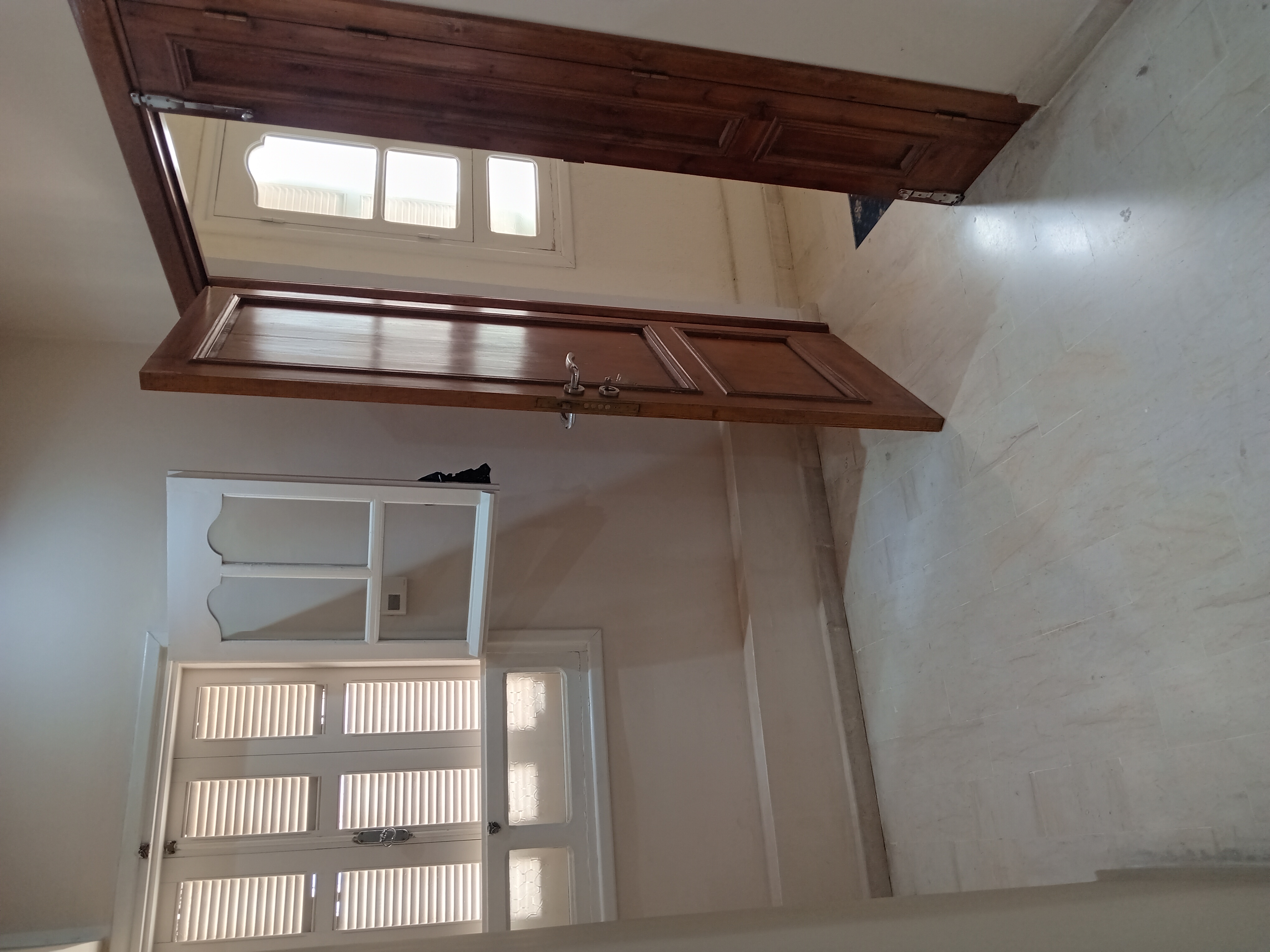 Cite El Khadra Cite El Khadra Partage Appart. 3 pices Partage un appartement avec filles