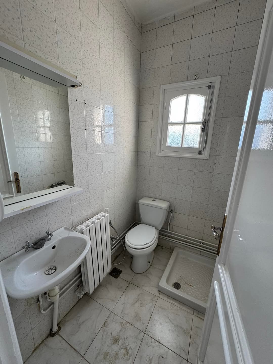 Ariana Ville Cite Ennasr 1 Location Appart. 3 pices Rdc s2 de villa 950d ennasr 1