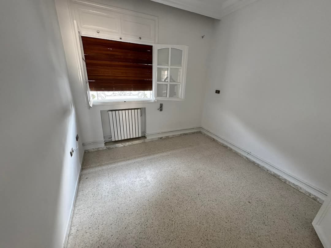 Ariana Ville Cite Ennasr 1 Location Appart. 3 pices Rdc s2 de villa 950d ennasr 1
