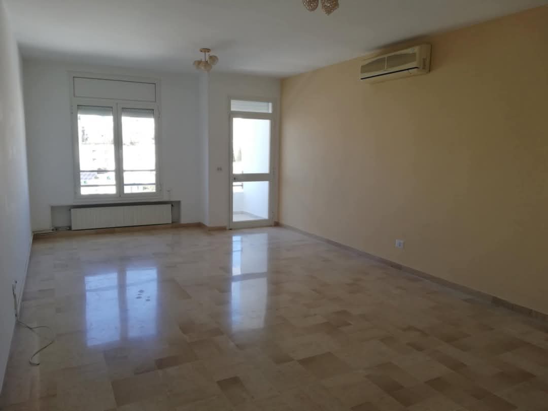 Ariana Ville Cite Ennasr 1 Location Appart. 5 pices+ S4 1300d ennasr 1