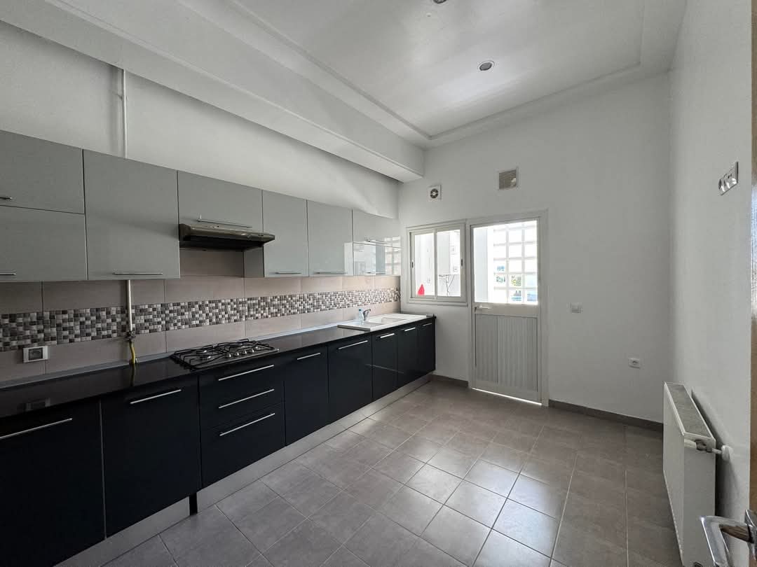 Ain Zaghouan Jardins de Carthage Location Appart. 3 pices S2 1500d jardin del carthage